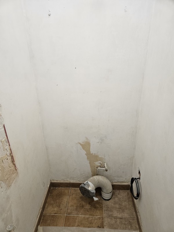 installation d'un WC suspendu GEBERIT avec cuvette lavante à Ruy-Montceau